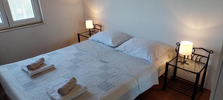 Apartment Kamenica - Chambres d'hôtes Kornić