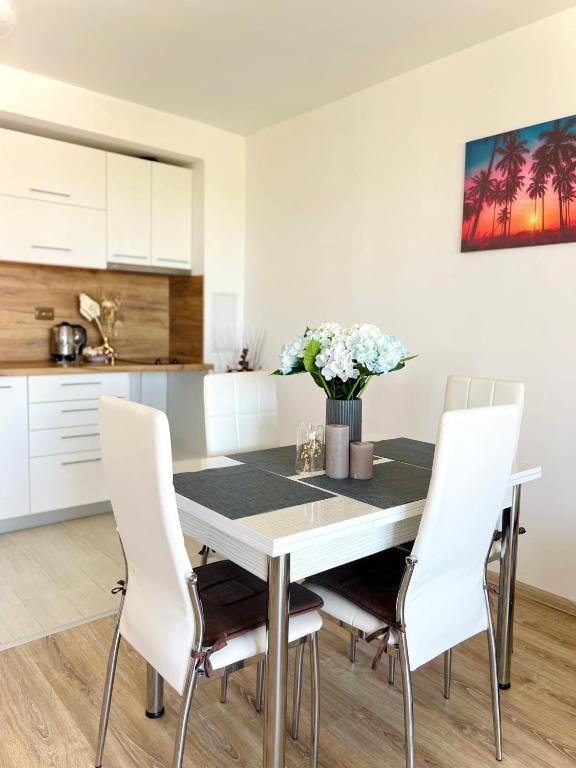 Summer Apart Janet - Ferienwohnung Obsor