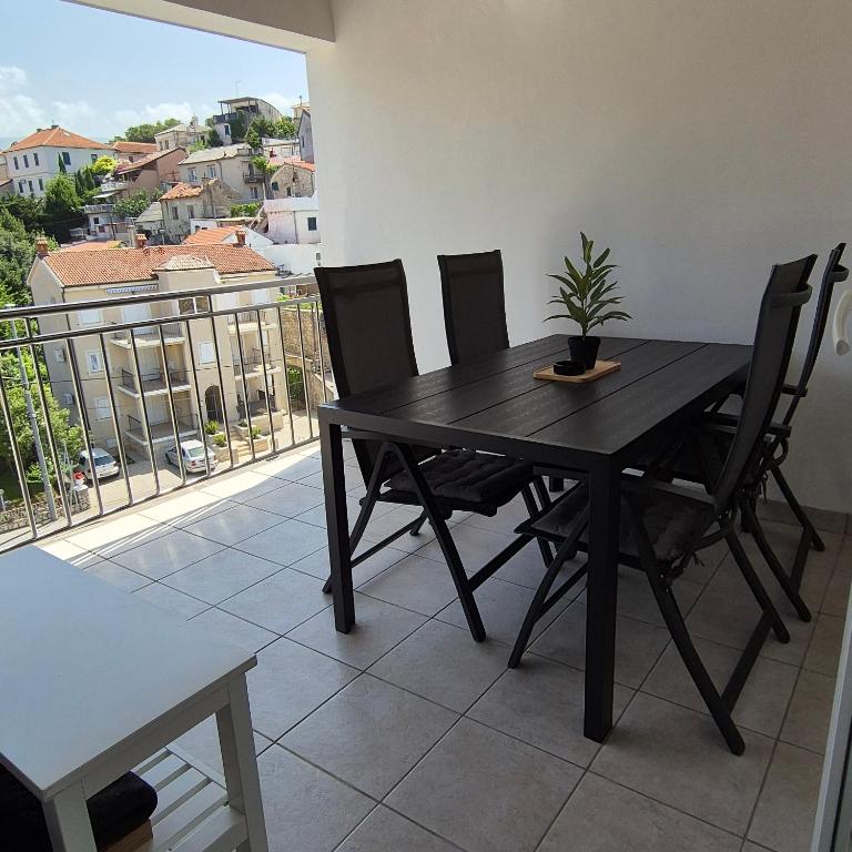 Tia, studio apartman - Bed and Breakfast Novi Vinodolski