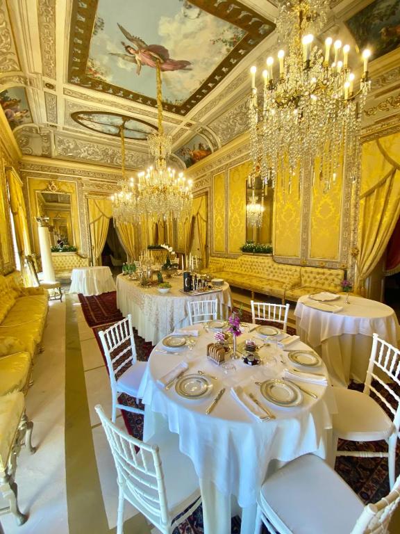 Palazzo Cherubini-Pools & Wellness - B&B Rossano