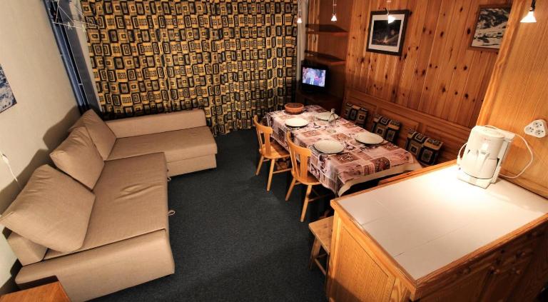 Résidence Palafour - Grand studio 4 - confortable - balcon - vue lac MAE-3737 - Bed and Breakfast Tignes