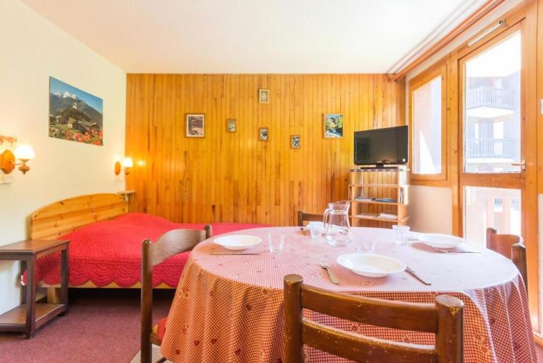 Résidence La Rochette - Appartement proche du centre de Montchavin MAE-4834 - Bed and Breakfast Aime