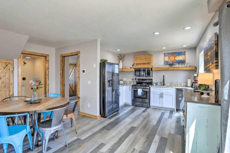 'Pagosa Elevated' Downtown Home - B&B Pagosa Springs
