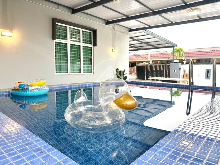 PD Homestay 14Pax with private swimming pool - Ferienwohnung Port Dickson