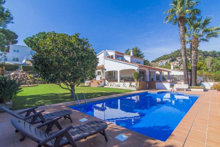 Club Villamar - Issei - Chambres d'hôtes Blanes