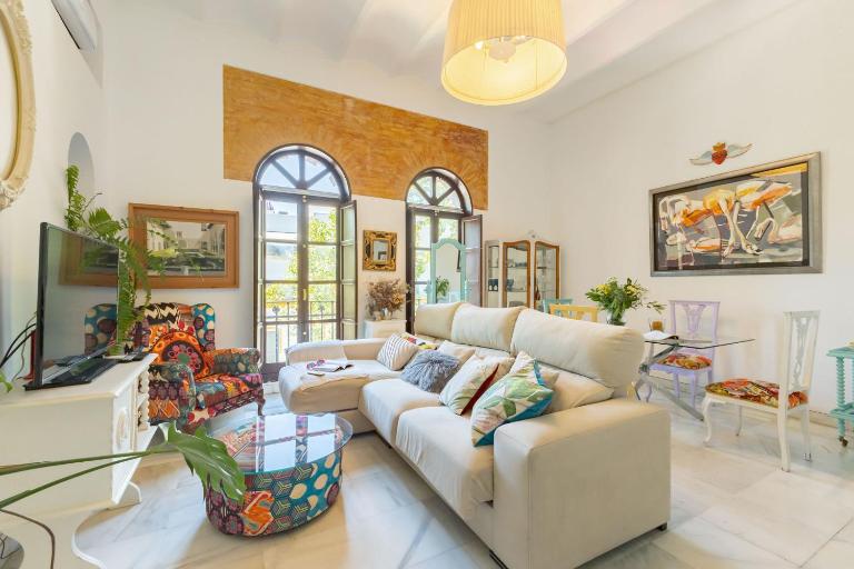 Charming 2 Bedroom Boutique Triplex Apartment with Private Terrace at Seville City Center by OCityzen - B&B Seville