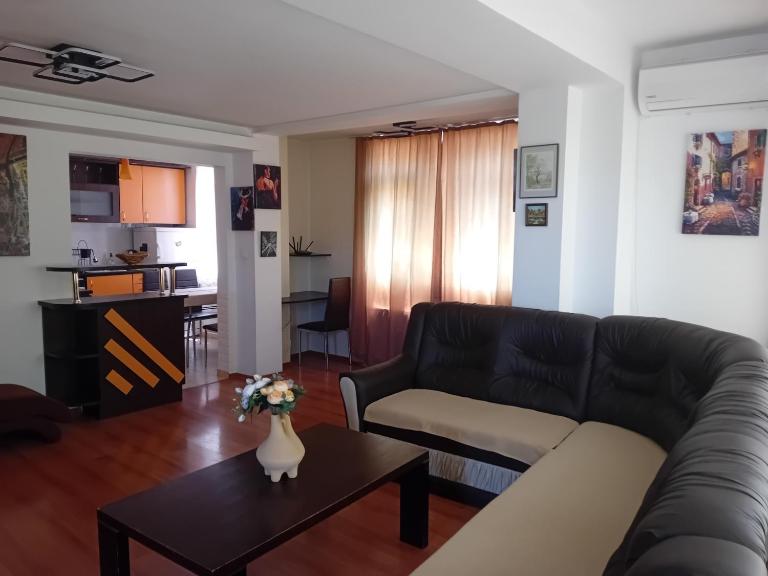 Laura - Ferienwohnung Primorsko