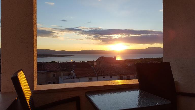 Appartment Cres - Turm Krk - Chambres d'hôtes Sveti Vid-Miholjice