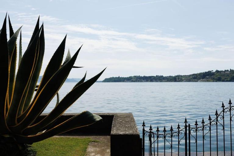 Casa Dante Lake Front Apartment - B&B Salò