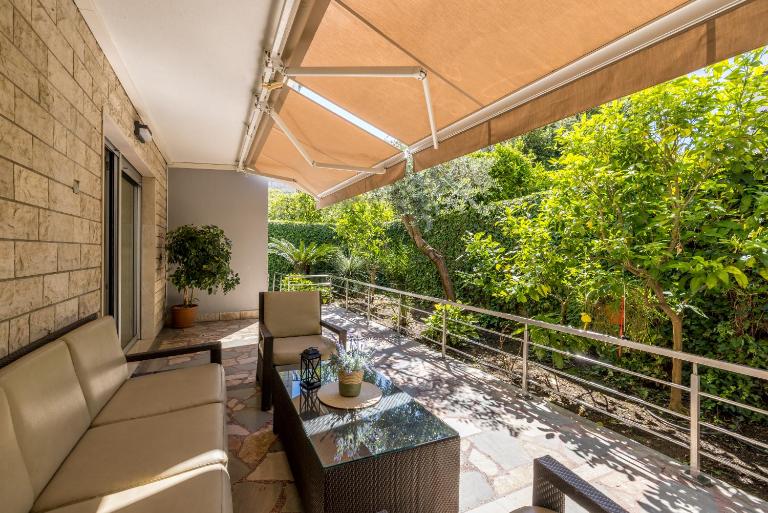 Green Oasis by Bačvice beach, private Parking & Garden - Casa Moro - B&B Split