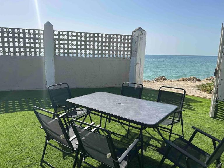 Chalet a 2 metros de la playa - Bed and Breakfast Rota