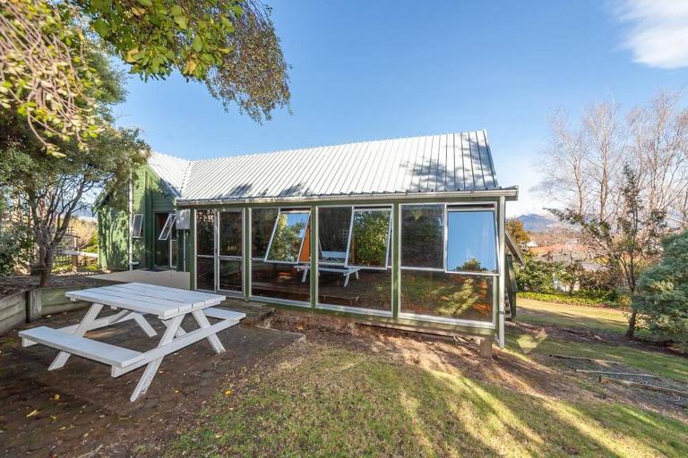Misty Mountain Hideaway - Chambres d'hôtes Hanmer Springs