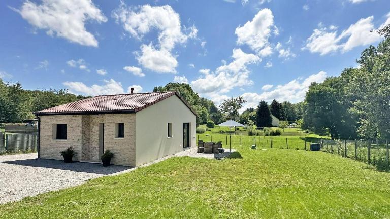 La maison neuve - B&B Veyrac
