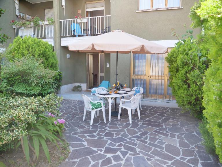 Villetta Giulietta-casa con giardino e parcheggio - B&B Grado