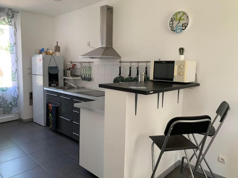 HOMEYPIC T3 en rez de jardin proche de Lyon - B&B Saint-Fons