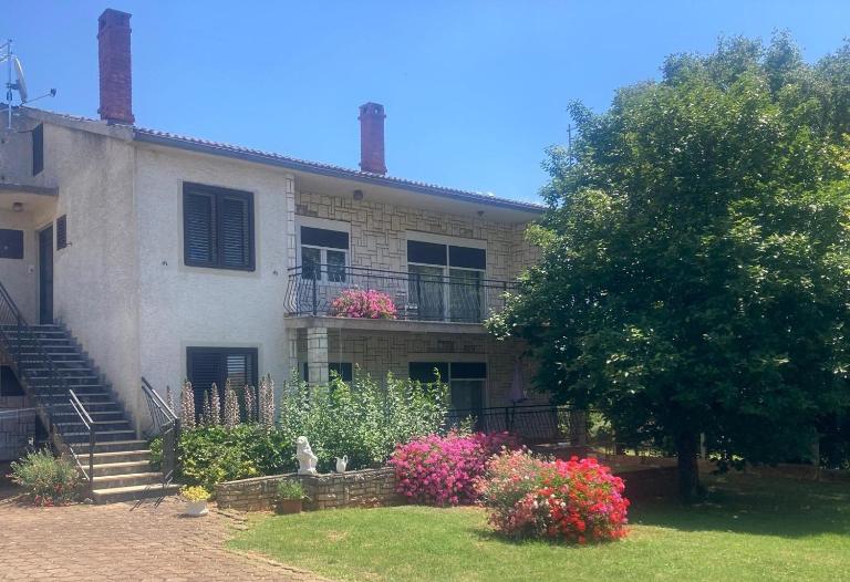 Apartment Nivea - B&B Kaštelir