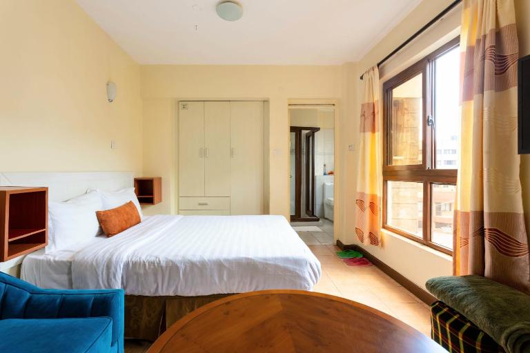 City View with Rooftop Pool - Studio - B&B Nairobi
