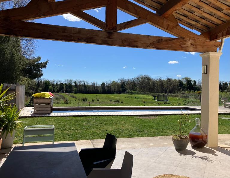Moderne Confort Familial Piscine naturelle 11mx3m - B&B Pézenas
