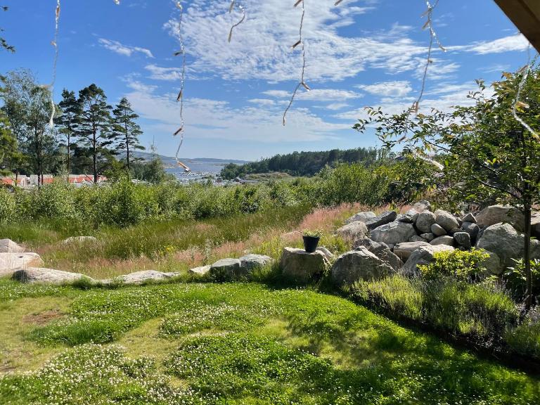 Ny lägenhet på markplan med havsutsikt - Ferienwohnung Strömstad