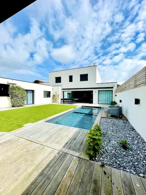 L'Escapade - Villa avec piscine - Ferienwohnung La Rochelle