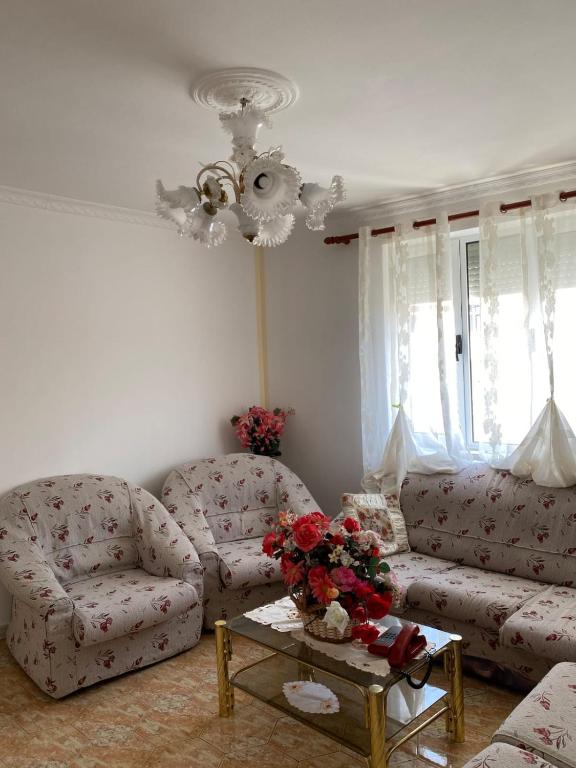 Oli Houseeeeeeeeee - Ferienwohnung Durrës