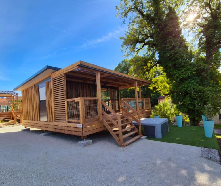 Les Lodges d'Emeraude - Ferienwohnung Maisod