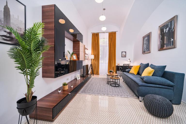 Central Liberty Square JF Kennedy apartment - By OpenHouse - Bed and Breakfast Timişoara