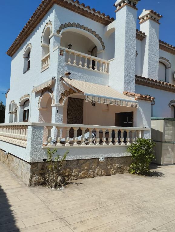 Miami Playa: houses / villas - 4 rooms - 6 persons - B&B Mont-roig del Camp