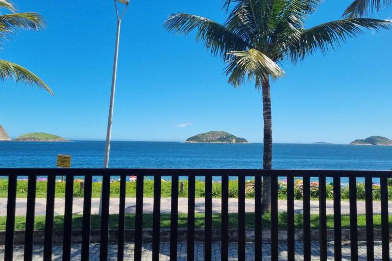 Casa Cond Ocean House Camboinhas Pé na Areia 4qts - B&B Niterói
