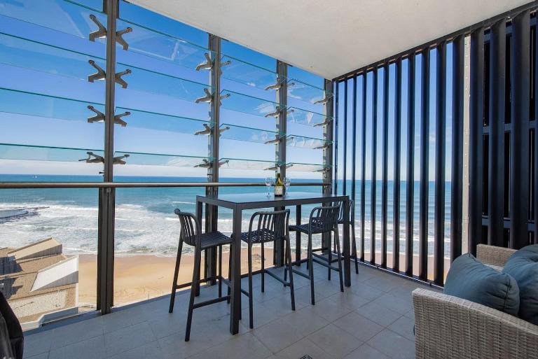 Sunkissed Surf Sanctuary on Newcastle Beach - B&B Newcastle