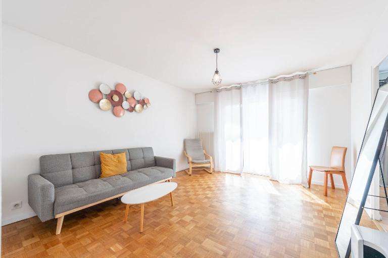 M018 T3 proche gare d'Annemasse - Bed and Breakfast Annemasse