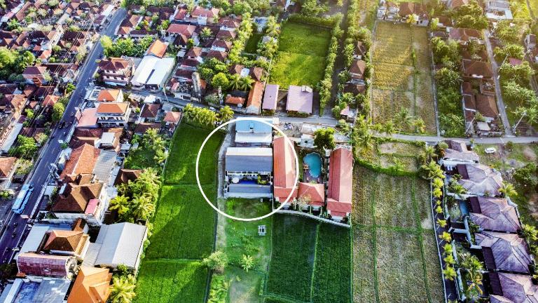White Blue House - Private Room, Shared Pool and Kitchen - 8 - Bed and Breakfast Ubud