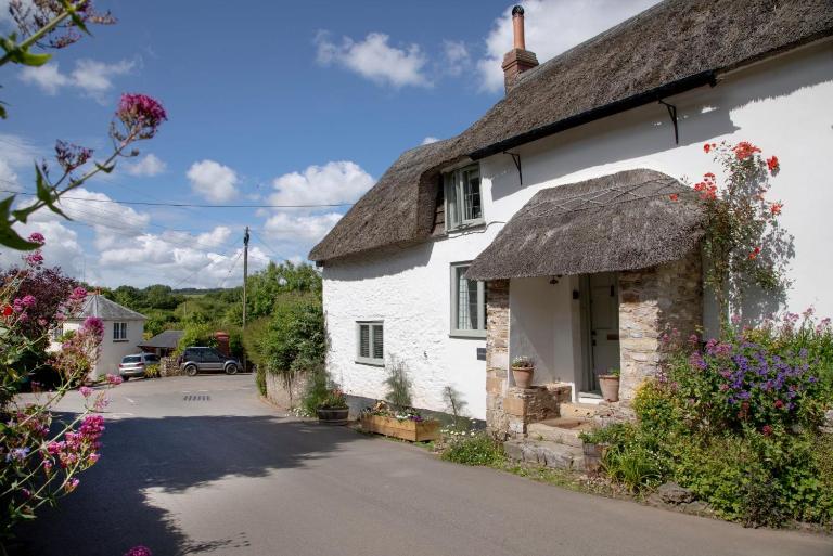 Kites Holt - B&B Stockland