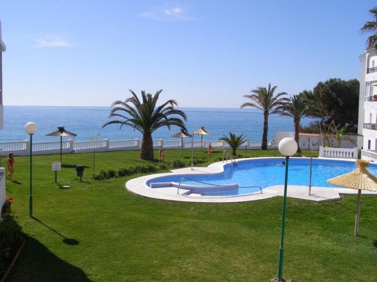 PALMERAS 55 Menyber - B&B Nerja