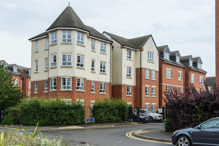 Sawadee Apartments - Ferienwohnung Warwick