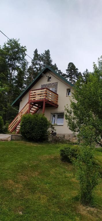Apartmán u lesa u Adršpachu - Ferienwohnung Jívka