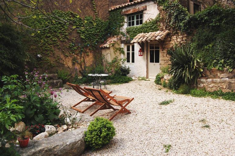 gîte à Rustrel - Bed and Breakfast Rustrel
