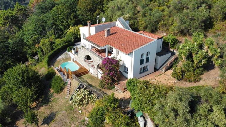 Villa Bianca Luxury & Prestige - B&B Massarosa