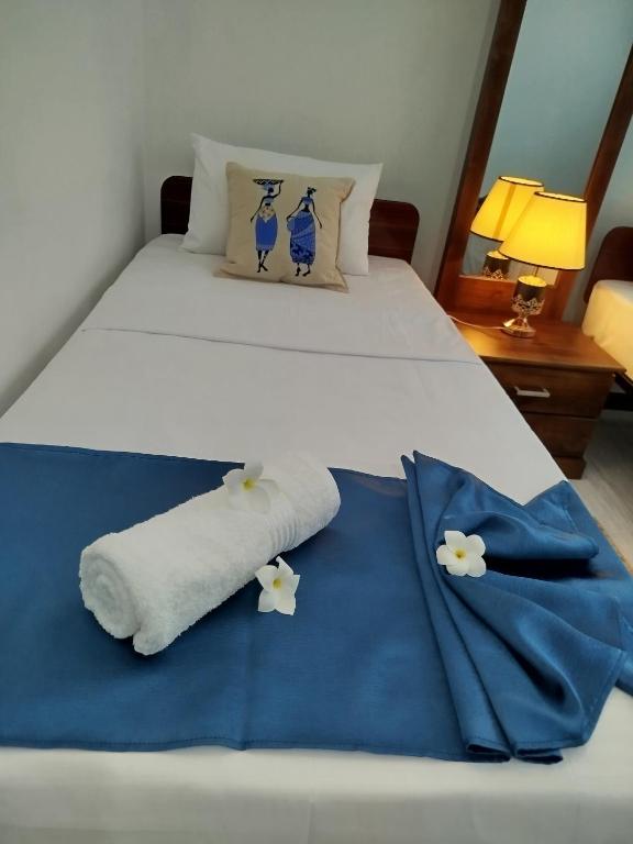 Cosy White Palace - B&B Negombo