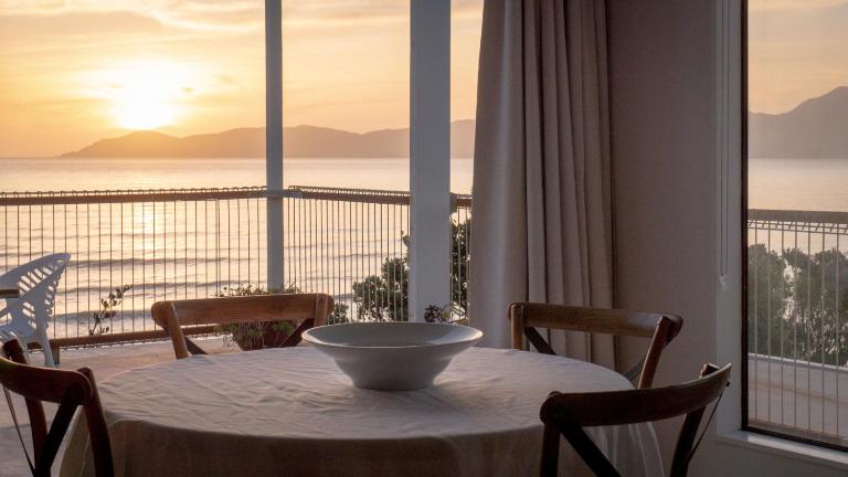 Seascapes Waterfront 1 - B&B Paraparaumu