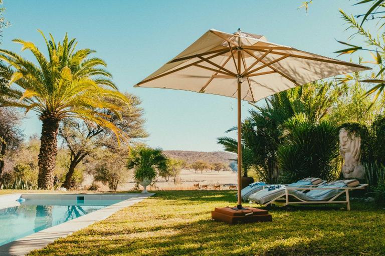 Ohorongo Safari Lodge - B&B Kamanjab