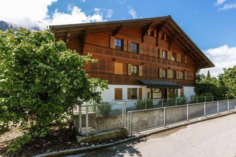 Gstaad - Cozy spacious Flat right in the village - Ferienwohnung Rougemont VD