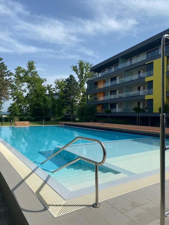 Casa Romana Apartmanok Siófok By BLTN - B&B Siófok