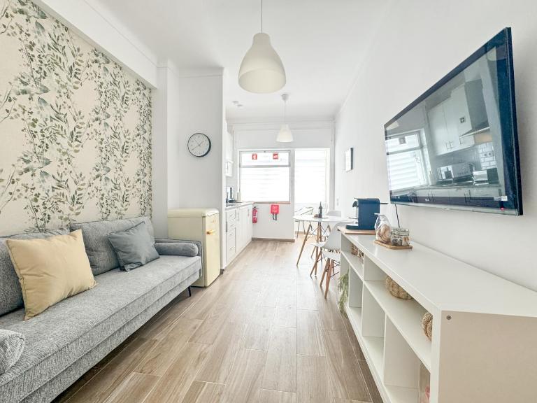Arcos Flat next to the Beach by Homeful Homes - Chambres d'hôtes Paço de Arcos