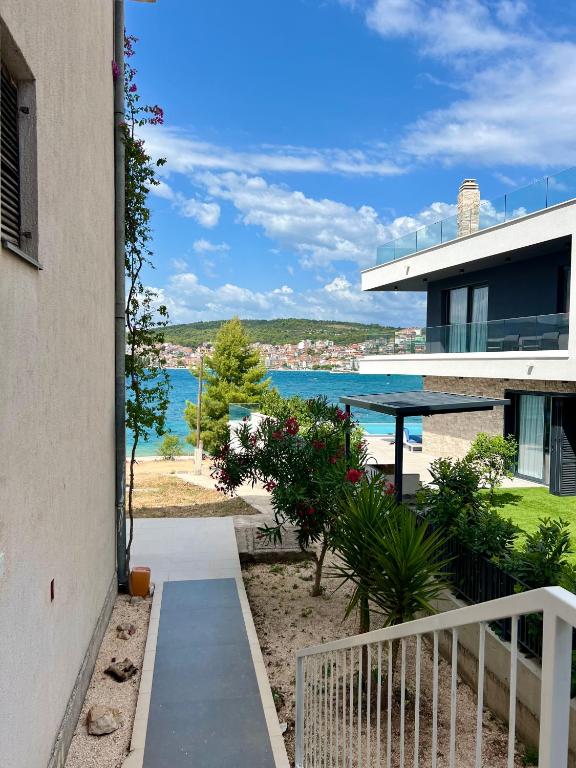 Apartment Breeze - Ferienwohnung Trogir