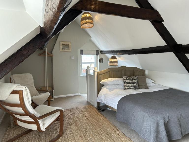Bridport Town Centre Flat - B&B Bridport