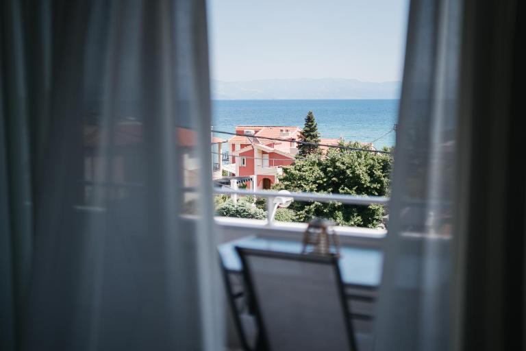 See the sea - B&B Palaio Tsifliki