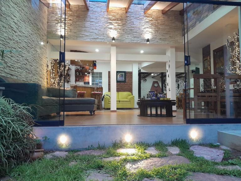 Hosting Home - Casa Bella - B&B Cajamarca