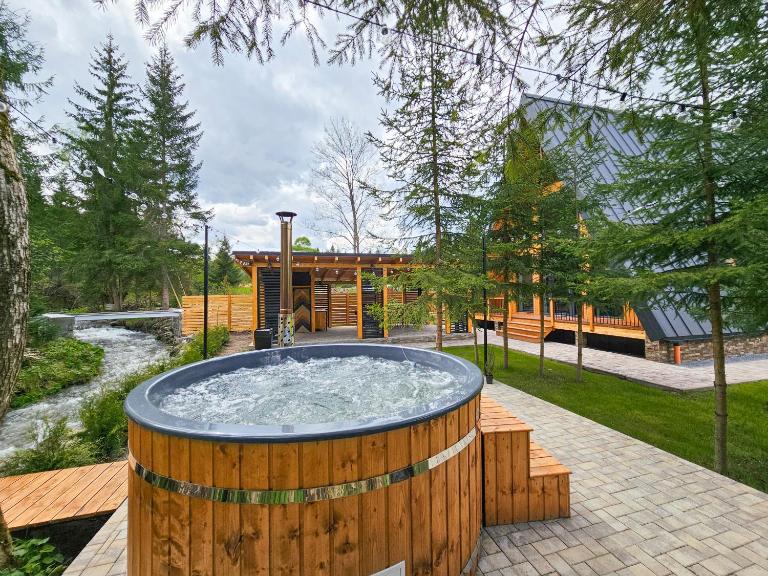 Timber Loft Toplita - Ferienwohnung Topliţa