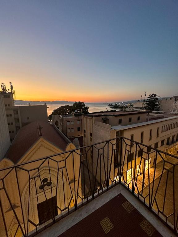 Panoramic flat facing the Strait - Ferienwohnung Reggio di Calabria